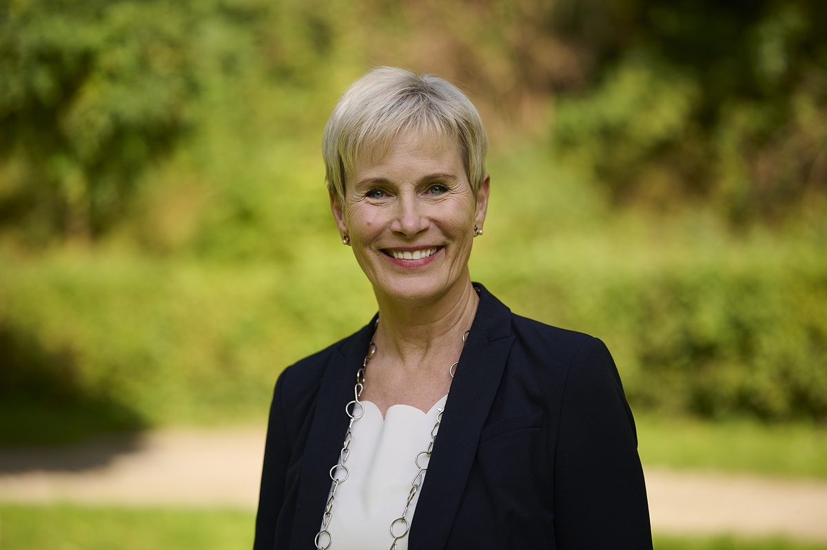 2025_1014_ComesReal_NZ82603