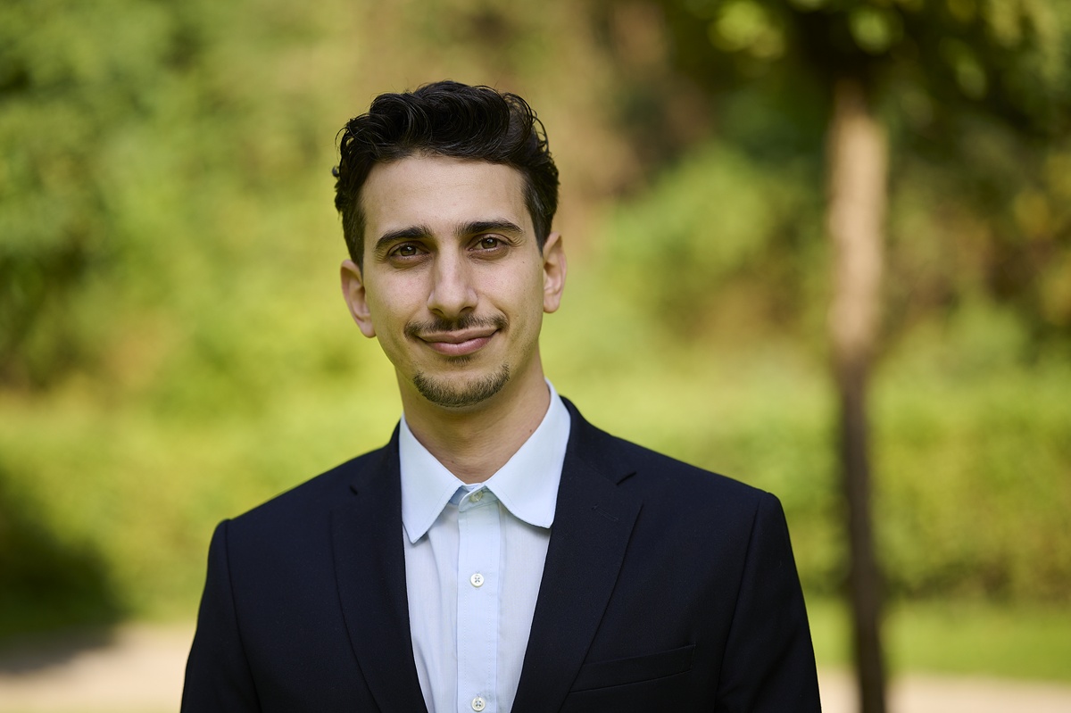 2025_1014_ComesReal_NZ82966